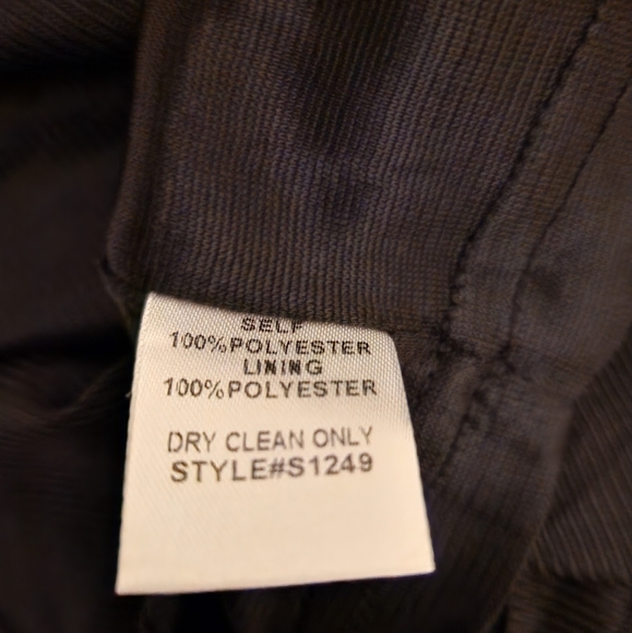 Lips 💋 skirt - Picture 4 of 4